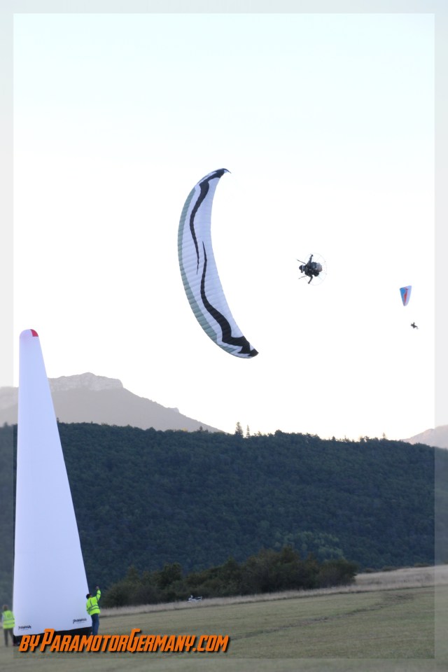 Nicolas Aubert with Pap Thor200 and Dudek Snake